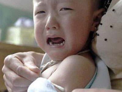 一歲娃被打錯疫苗 孩子接種後哪些反應需警惕