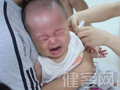 寶寶何時百白破疫苗？