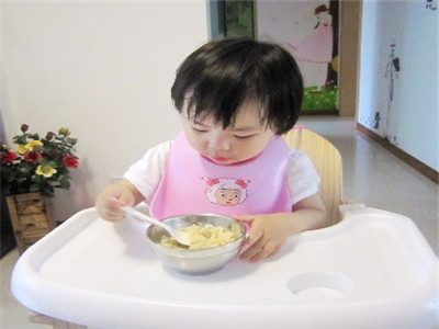【寶寶飲食】家長控制寶寶吃零食的小妙招