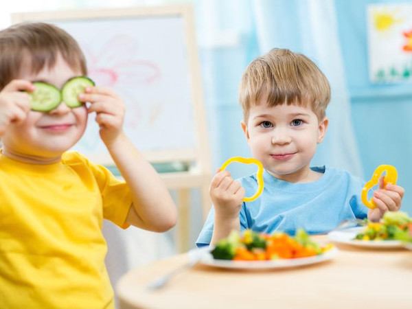 暑期孩子需注意飲食均衡