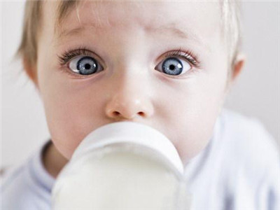 寶寶多大可以吃“油鹽醬醋”?