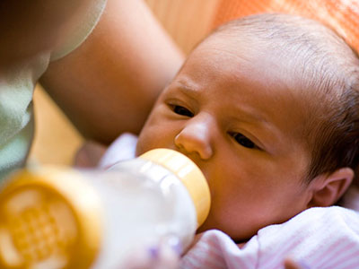 健康哺乳七種情況須停止母乳喂養