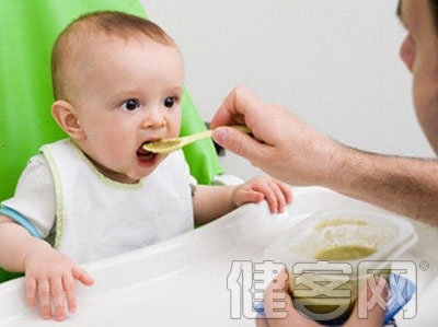 怎麼添輔食不易過敏 寶寶濕疹要忌口？