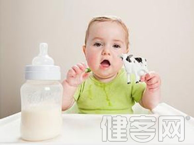 寶寶何時“斷奶瓶”？
