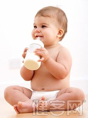 幼兒奶粉哪種好？先學夠奶粉四法