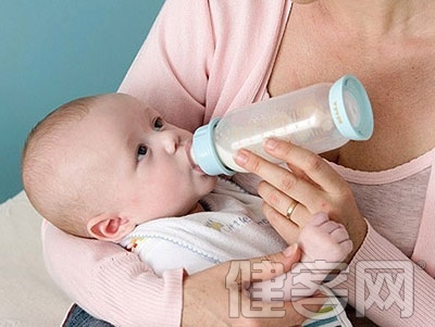 新生兒吃奶粉上火常見問題解答