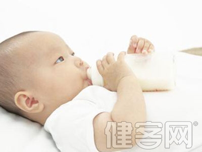 嬰幼兒飲食最忌強填硬塞