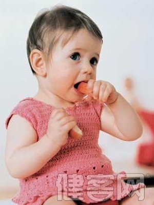 喂養困難可能是嬰兒大腦發育異常