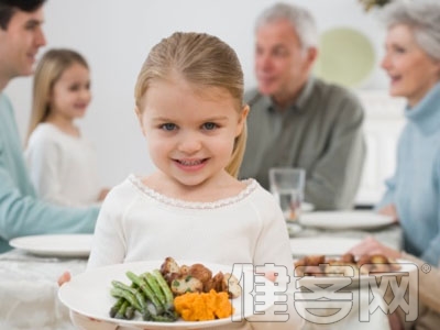 如何判斷寶寶是餓是飽