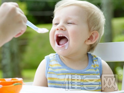 矯正寶寶總愛吃肉的偏食習慣