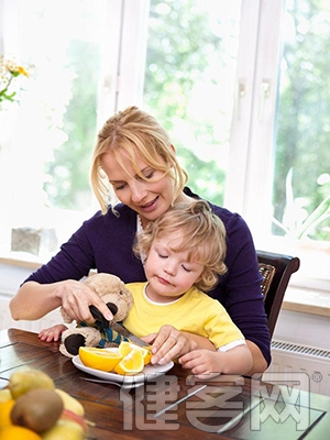 吃“硬食”可以讓孩子更加益智和健腦