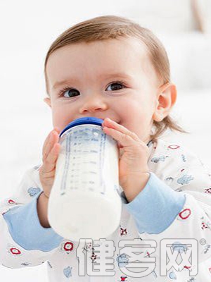 如何給寶寶選擇優質奶粉
