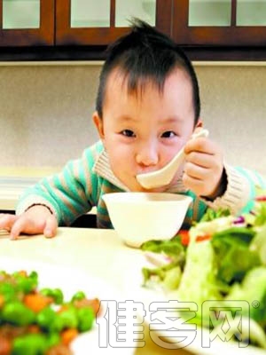 小孩喝湯過多不利消化