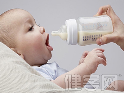 寶寶奶粉沖好沒喝完，扔掉還是儲存？