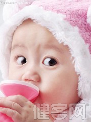 半歲小寶不吃奶粉還要堅持喂嗎？