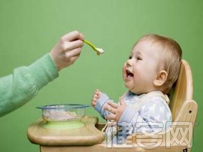 寶寶發燒後 應該如何調整飲食