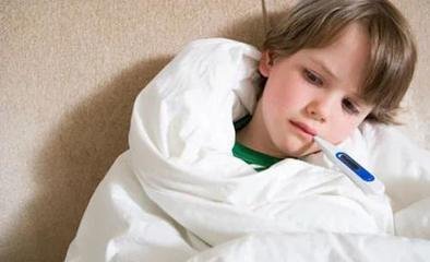 嬰幼兒發燒不宜敷冰枕