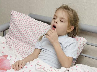 小兒肺炎的症狀及治療方案