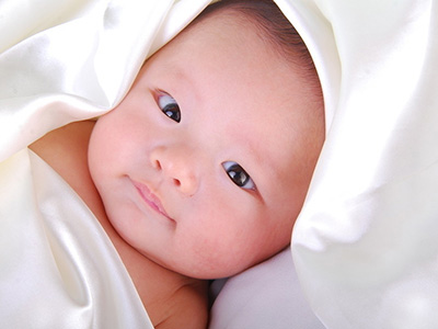 寶寶秋季腹瀉能夠繼續喂母乳