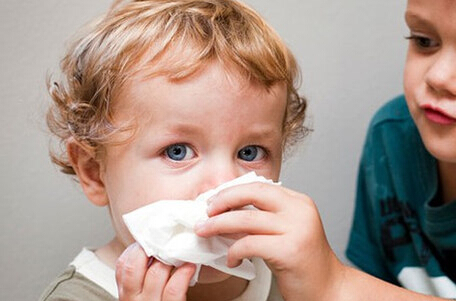 小孩過敏性鼻炎的症狀有哪些