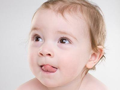 引起唇裂的原因有哪些呢？ 如何預防寶寶唇裂？