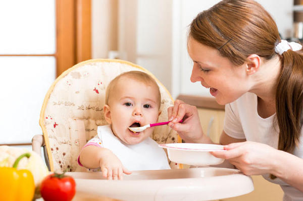 小孩吃飯喝湯過多不利消化