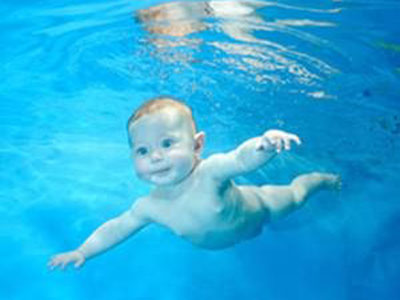 教嬰兒游泳的11項措施