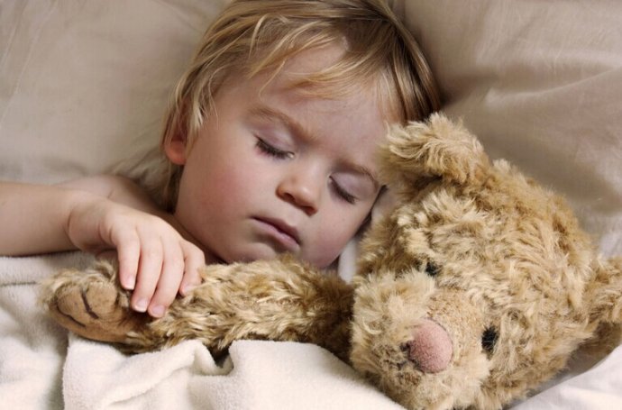 父母和孩子分床睡是心靈上的斷奶