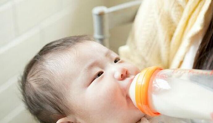 寶寶奶粉不亂吃，禁忌需注意！
