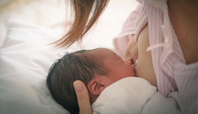 漲知識：媽媽哺乳姿勢也會影響到寶寶的吸收！？