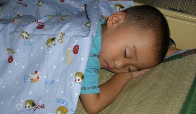 蹭蹭蹭！5種睡眠好習慣助力寶寶長高