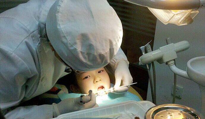 寶寶換牙期間  護理工作不容馬虎