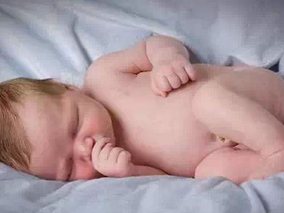 你家寶寶的睡姿正確嗎