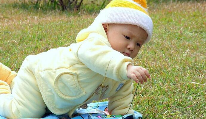 冬季把寶寶裹成“小粽子”，這樣真的好嗎？