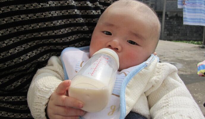 媽咪需知：讓寶寶愛上奶嘴，怎樣輕松解決呢？