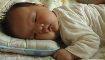 睡姿也能決定寶寶的性格