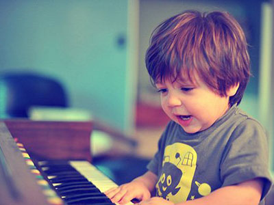 孩子學鋼琴 七成患近視？