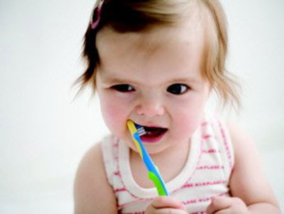 碳酸飲料會讓寶寶牙齒變脆