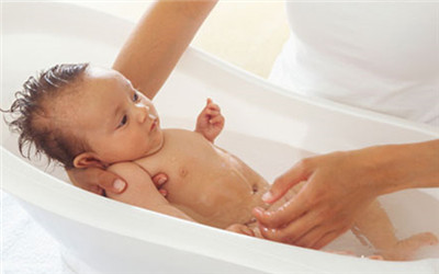 保護寶寶安全之洗澡禁忌