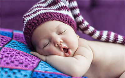 糾正八種錯誤睡姿，養出健康好寶寶