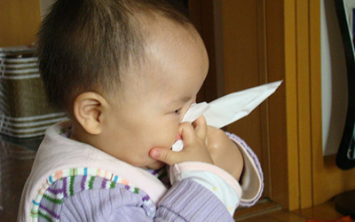 不良習慣可致寶寶聽力受損！掏耳朵勿過度！