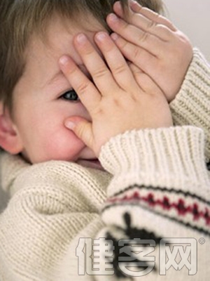 “行為退縮症”:寶寶為何變得膽小愛哭?