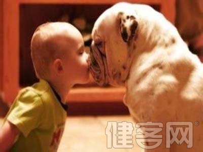 寵物狗竟然成了自閉症兒童的“知心朋友”