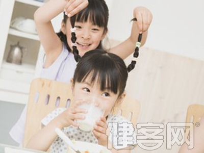 加強中小學生心理健康教育