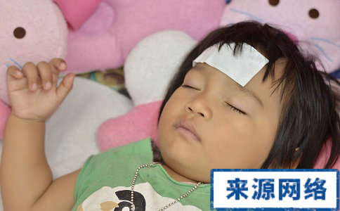 小兒發燒該如何飲食 小兒發燒飲食要注意什麼 小兒發燒飲食注意事項