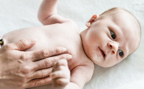 寶寶鼻炎有哪些症狀 寶寶鼻炎怎麼辦 小兒鼻炎怎麼辦