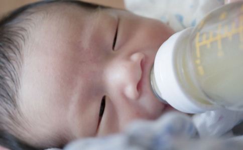 冬季如何預防寶寶感冒 冬季如何預防寶寶發燒 寶寶發燒感冒怎麼辦