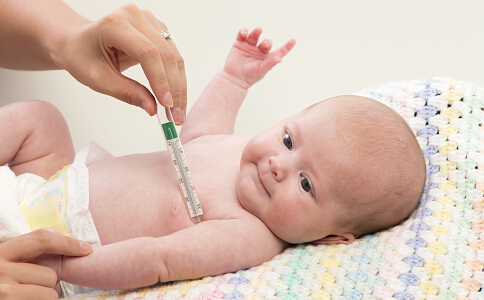 寶寶腹瀉要注意哪些症狀 寶寶腹瀉伴有的症狀 寶寶腹瀉要注意什麼