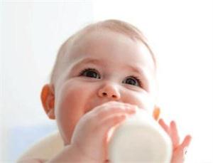 寶寶奶粉過敏的六種症狀